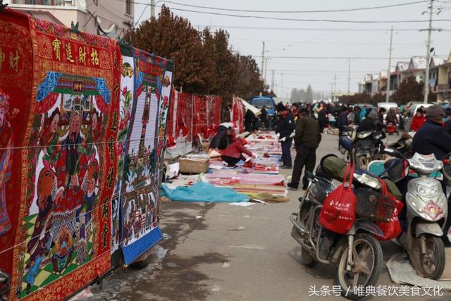 小夫妻市集廟會(huì)賣涼皮，一天能賺多少錢！