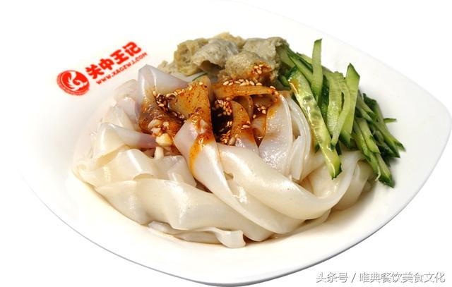 涼皮的利潤有多大，西安唯典小吃培訓(xùn)中心幫您算算！