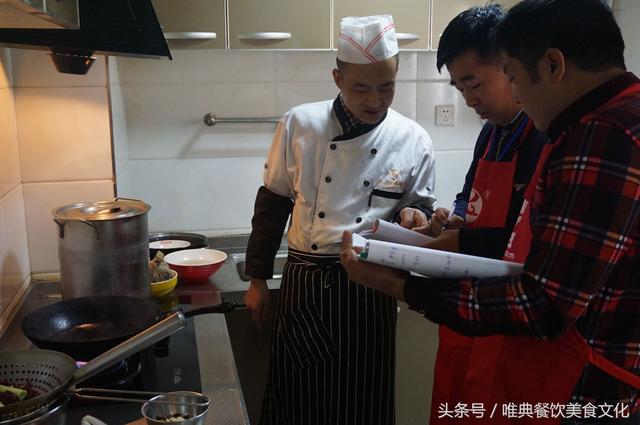 老潼關(guān)肉夾饃臘汁肉夾饃鹵湯后期補(bǔ)料