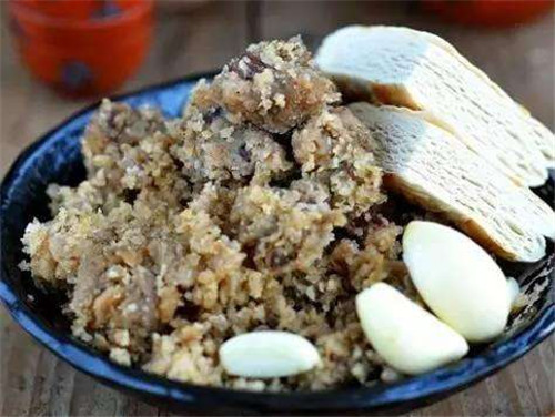 西安的清真粉蒸肉和普通的粉蒸肉區(qū)別在那里？