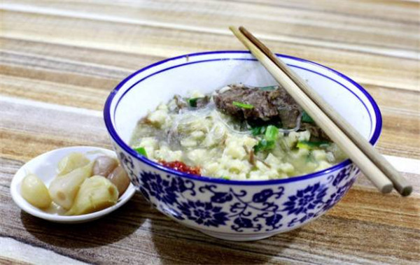 西安牛羊肉泡饃，最正宗的吃法，這就是文化