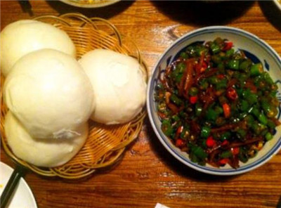 辣子炒咸菜夾饃.jpg
