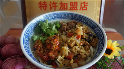 憑借一碗面穩居外賣單量寶座，這家面館到底有何秘訣？什么面適合做外賣？