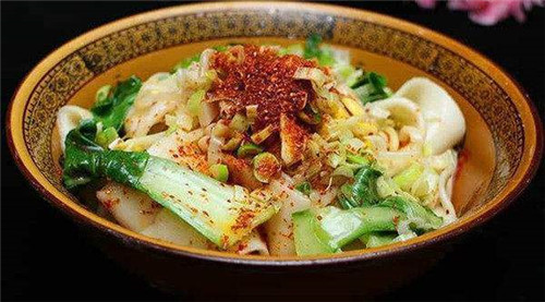 油潑面起源于哪個朝代？
