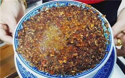 醋加紅，酒加辣，蜂蜜加稠，都是油潑辣子的技巧